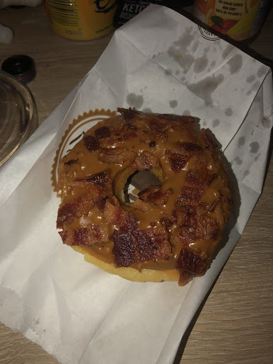 Donut Shop «Prime Donut», reviews and photos, 100 Scarborough Dr, Conroe, TX 77304, USA