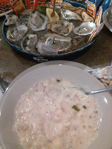 Bar & Grill «18 on the Rocks», reviews and photos, 2405 Gulf Blvd, Indian Rocks Beach, FL 33785, USA