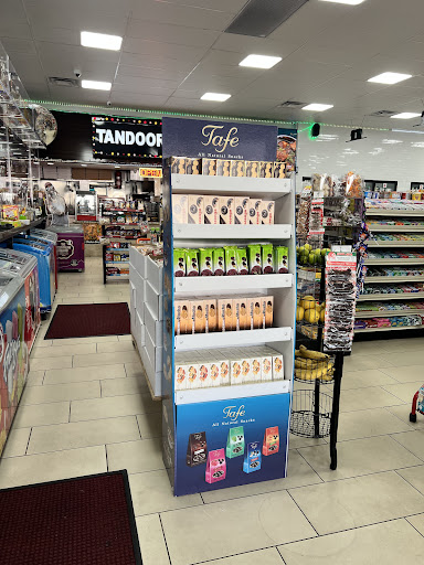 Liquor Store «Pound Penny Liquor & Market», reviews and photos, 13353 Prairie Ave, Hawthorne, CA 90250, USA