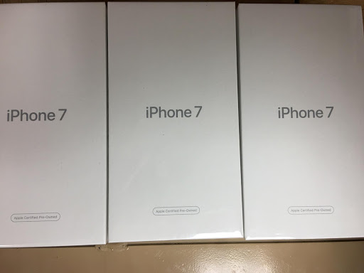 Cell Phone Store «1st Communications», reviews and photos, 1956 W Peterson Ave, Chicago, IL 60660, USA