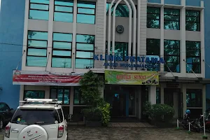 Klinik Pratama Bersalin Akademi Kebidanan Muhammadiyah Cirebon image