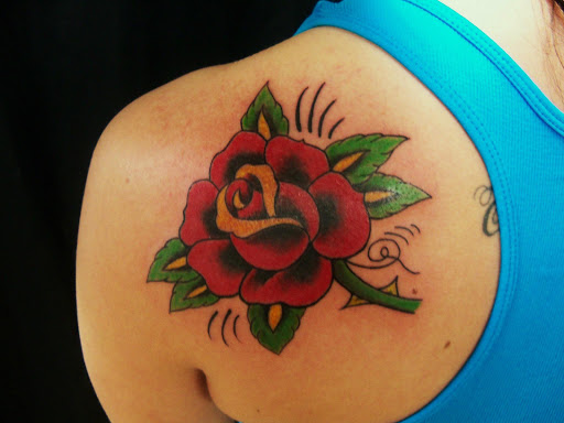 Tattoo Shop «PermaGrafix Tattoo», reviews and photos, 2217 Santiam Hwy SE, Albany, OR 97322, USA