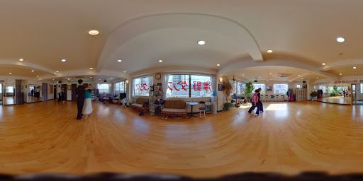 ダンススクール 津野ダンススタジオ