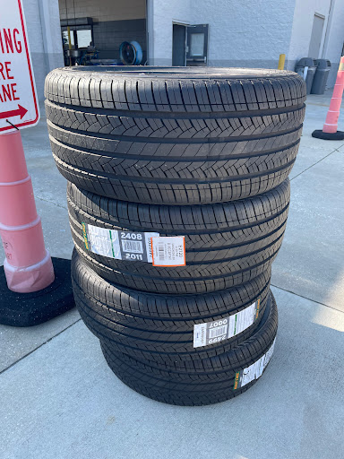 Tire Shop «Walmart Tires & Auto Parts», reviews and photos, 3801 Tampa Rd, Oldsmar, FL 34677, USA