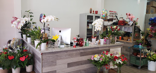 Alvarado's Flower Shop