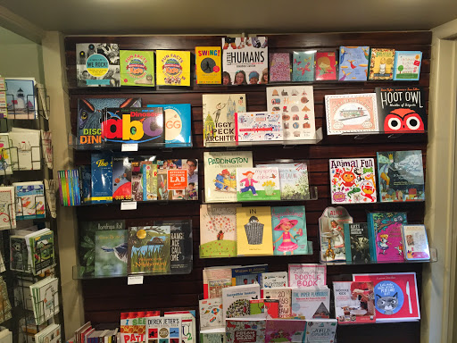 Book Store «Appletree Books», reviews and photos, 12419 Cedar Rd, Cleveland, OH 44106, USA