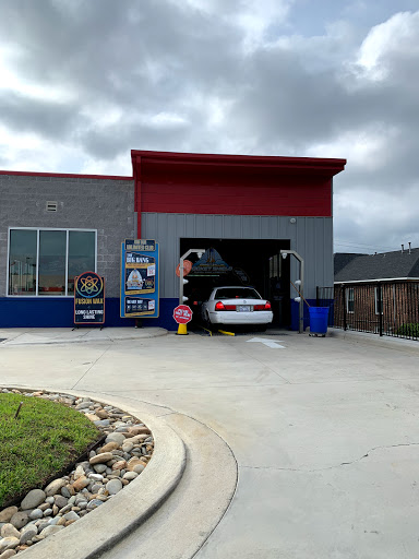 The Wave Car Wash en Fayetteville
