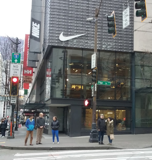 Sporting Goods Store «Nike Seattle», reviews and photos, 1500 6th Ave, Seattle, WA 98101, USA