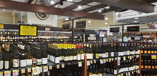 Grocery Store «Harris Teeter», reviews and photos, 33 Office Park Rd, Hilton Head Island, SC 29928, USA