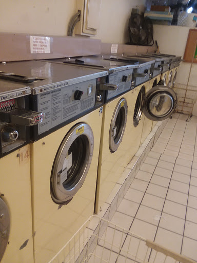 Laundry «Soap Box Laundrymat & Cleaners», reviews and photos, 1345 US-1, North Brunswick Township, NJ 08902, USA