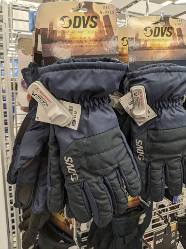 Clothing Store «Ross Dress for Less», reviews and photos, 17084 Slover Ave, Fontana, CA 92337, USA