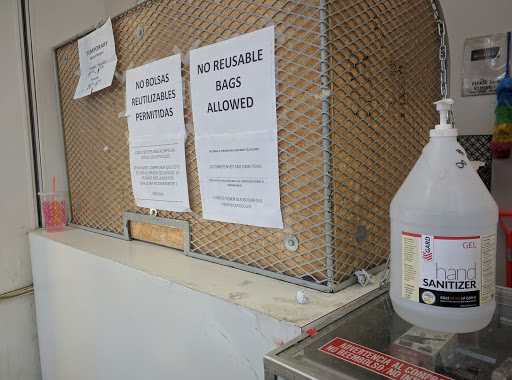 Thrift Store «Village Discount Outlet Store 08», reviews and photos, 3301 W Lawrence Ave, Chicago, IL 60625, USA