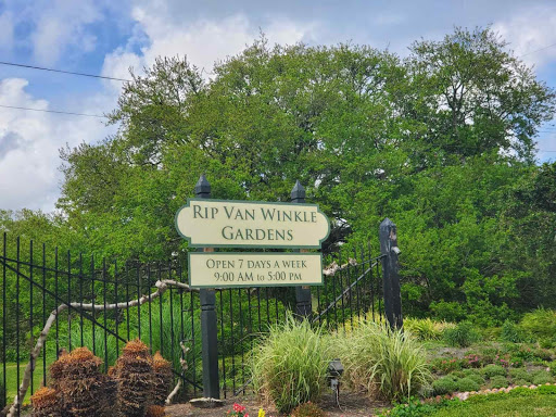 Rip Van Winkle Gardens