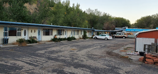 89 and Nine Motel