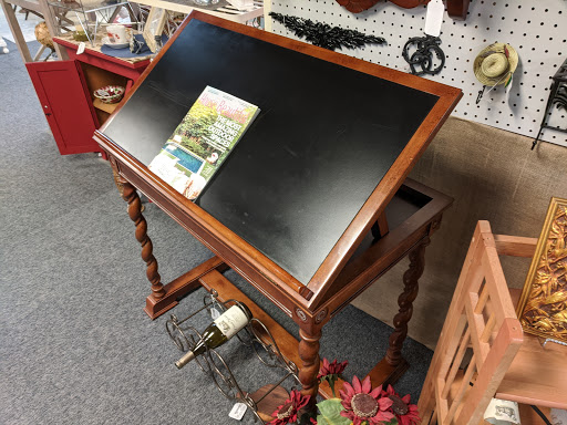 Used Furniture Store «Consign Design Interior», reviews and photos, 5556 Atlanta Hwy, Flowery Branch, GA 30542, USA