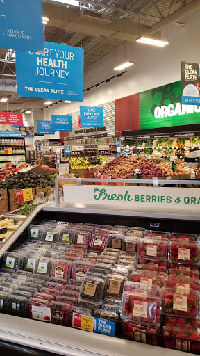 Grocery Store «Earth Fare North Canton», reviews and photos, 3939 Everhard Rd NW, North Canton, OH 44709, USA