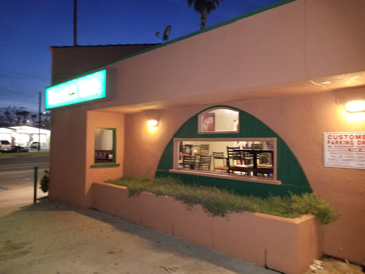 Pizza Restaurant «Round Table Pizza», reviews and photos, 4007 E Ocean Blvd, Long Beach, CA 90803, USA
