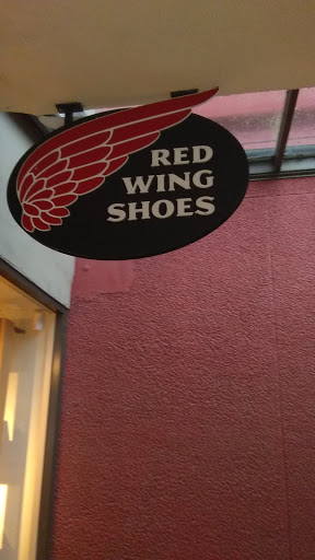 Shoe Store «Red Wing», reviews and photos, 1900 McLoughlin Blvd #40, Oregon City, OR 97045, USA