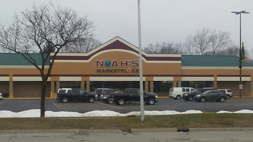 Discount Store «Dollar General», reviews and photos, 21887 W Eleven Mile Rd, Southfield, MI 48076, USA