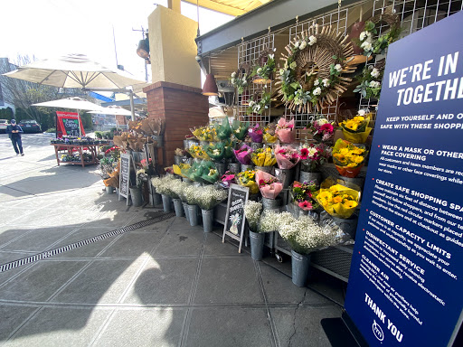 Gourmet Grocery Store «Metropolitan Market», reviews and photos, 2320 42nd Ave SW, Seattle, WA 98116, USA