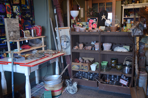 Gift Shop «Northwinds JUNK POST», reviews and photos, 321 Fond Du Lac Ave, Eden, WI 53019, USA