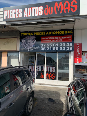Piece auto du mas à Nîmes