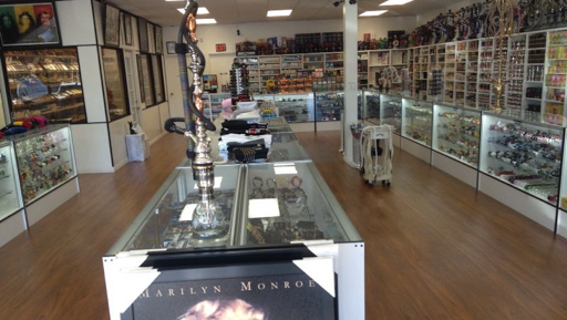 Tobacco Shop «Laguna Smoke Shop», reviews and photos, 24741 Alicia Pkwy e, Laguna Hills, CA 92653, USA