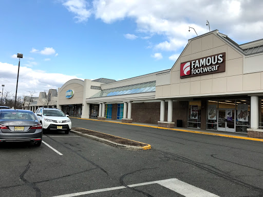 Watchung Square Mall, 1515 US-22, Watchung, NJ 07069, USA, 