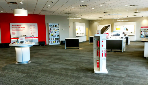 Cell Phone Store «Verizon», reviews and photos, 720 S Meadow St, Ithaca, NY 14850, USA