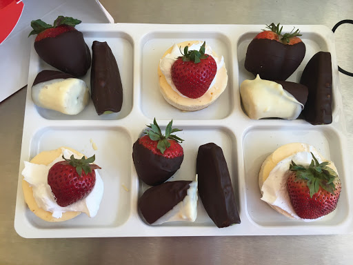 Gift Shop «Edible Arrangements», reviews and photos, 1013 W University Ave Suite 165, Georgetown, TX 78628, USA