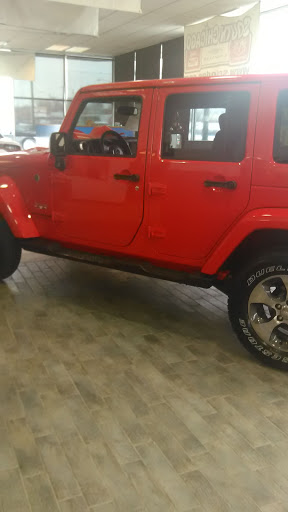 Car Dealer «South Chicago Dodge Chrysler Jeep», reviews and photos, 7340 S Western Ave, Chicago, IL 60636, USA