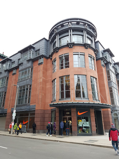 Clothing Store «Nike Boston», reviews and photos, 200 Newbury St, Boston, MA 02116, USA