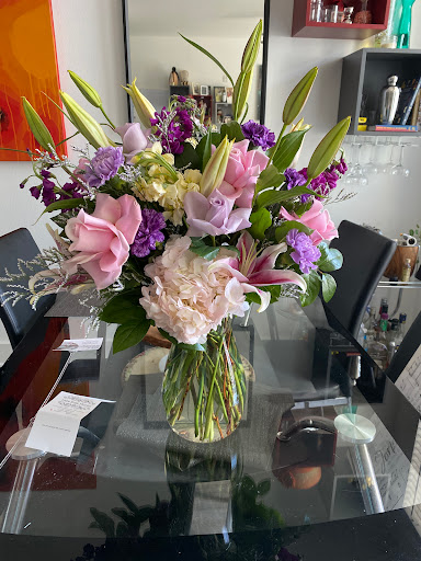 Florist «Lake Eola Florist», reviews and photos, 116 E Central Blvd, Orlando, FL 32801, USA