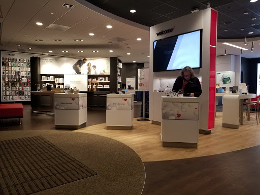 Cell Phone Store «Verizon», reviews and photos, 867 S 29th Ave #101, Bozeman, MT 59718, USA