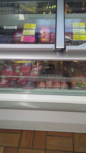 Convenience Store «Kwik Trip #376», reviews and photos, 301 W 7th St, Red Wing, MN 55066, USA