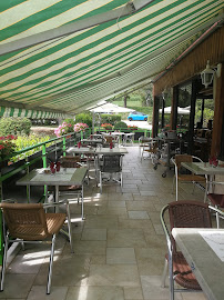 Atmosphère du Restaurant Logis le Chalet à Saint-Maurice-en-Trièves - n°15