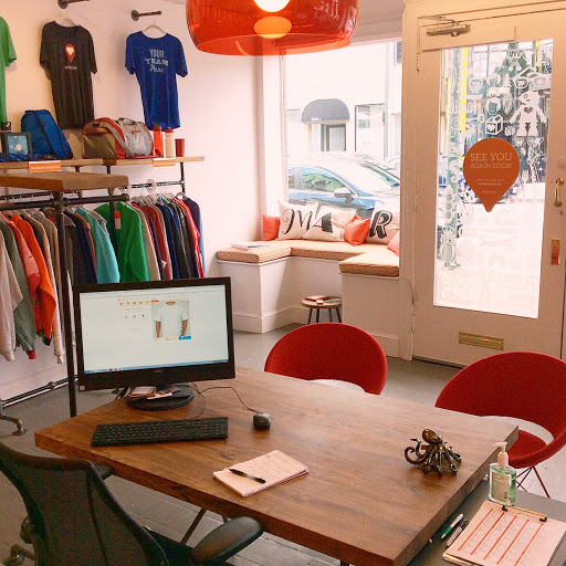 Custom T-shirt Store «CustomInk - Custom T-shirt Store - Richmond», reviews and photos, 3401 W Cary St, Richmond, VA 23221, USA