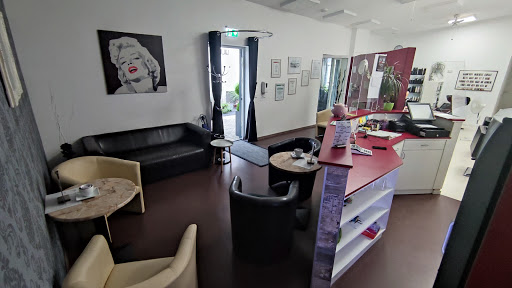 Haarstudio Dorli In Wampersdorf