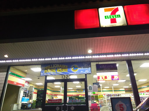 Convenience Store «7-Eleven», reviews and photos, 1325 N Grand Ave, Walnut, CA 91789, USA