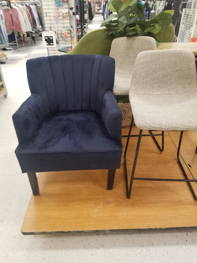 Department Store «T.J. Maxx», reviews and photos, 33025 Grand River Ave, Farmington, MI 48336, USA