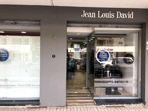 Información y opiniones sobre Jean Louis David de Málaga