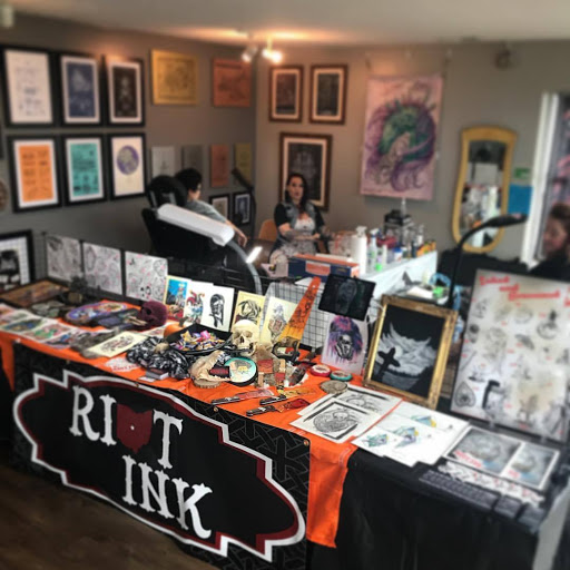 Tattoo Shop «Riot Ink Custom Tattoos», reviews and photos, 8761 Smoky Row Rd, Powell, OH 43065, USA