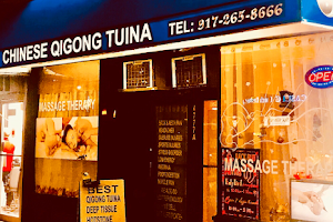 Chinese qigong tuina massage therapy image
