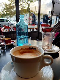 Cappuccino du Restaurant français Café des officiers à Paris - n°3
