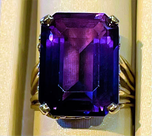 Jewelry Store «Albany Guns Coins & Jewelry», reviews and photos, 1225 Pacific Blvd SE, Albany, OR 97321, USA