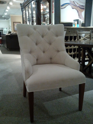 Furniture Store «Gallery Furniture», reviews and photos, 770 E Altamonte Dr, Altamonte Springs, FL 32701, USA