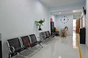 Klinik & Apotek Hadyan image