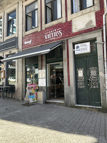 Cafe Nautilus - Cafeteria