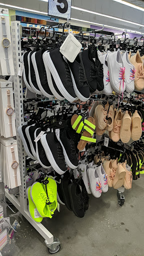 Variety Store «Five Below», reviews and photos, 23678 US Hwy 19 N, Clearwater, FL 33765, USA