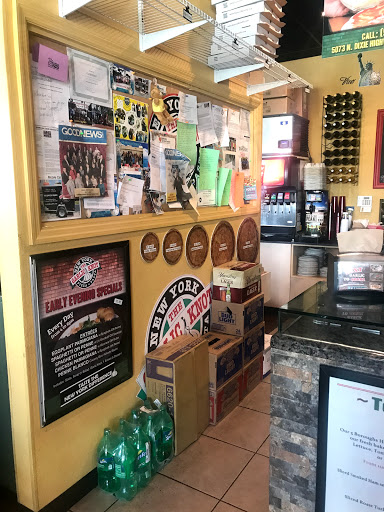 Italian Restaurant «The Garlic Knot», reviews and photos, 5073 N Dixie Hwy, Oakland Park, FL 33334, USA